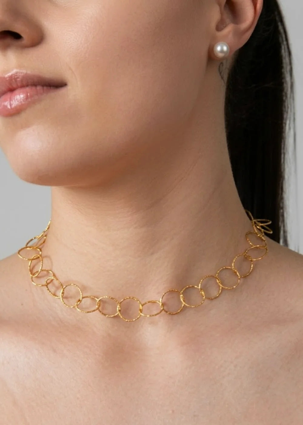 Collar Isis