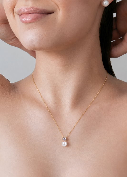Collar Elara